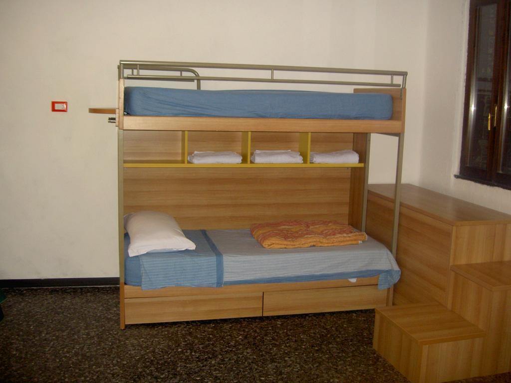 Bed and Breakfast Casa Ale Marghera Exterior foto